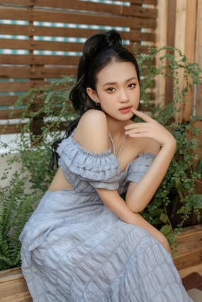 性感花季少女美女人体写真艺术图片